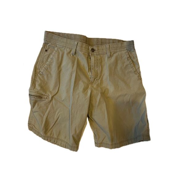 Weatherproof Beige Cotton Poly Flat Front Shorts W: 34 - Picture 1 of 3